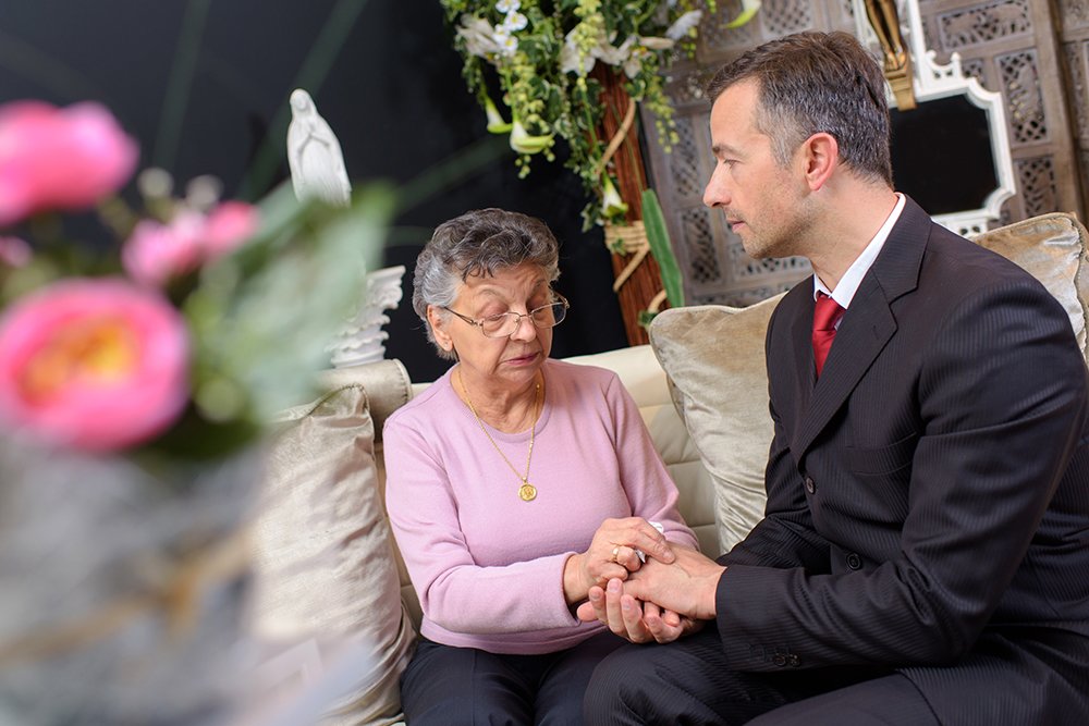 The Crucial Role of a Funeral Director in the Funeral Process`